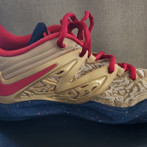 🏀 Nike KD 15 Olympic Size 15 – Gold/Navy/Red, Court-Ready! 💥 - Picture 3 of 5